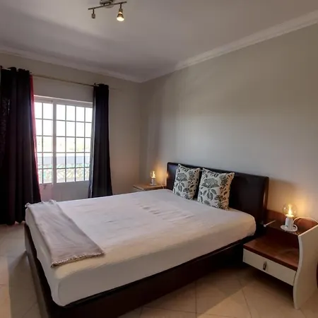 3 Bed Vacation In Quarteira