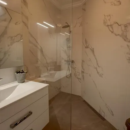 3 Bed Vacation In Apartman *