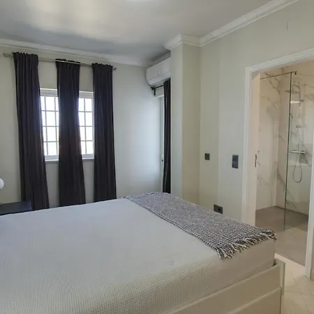 Apartman 3 Bed Vacation In